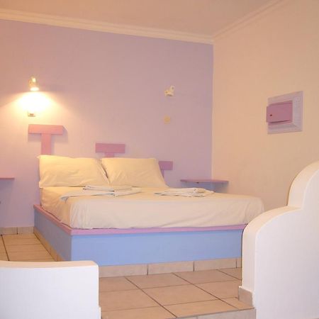 San Efrem Aparthotel Perissa  Exterior photo